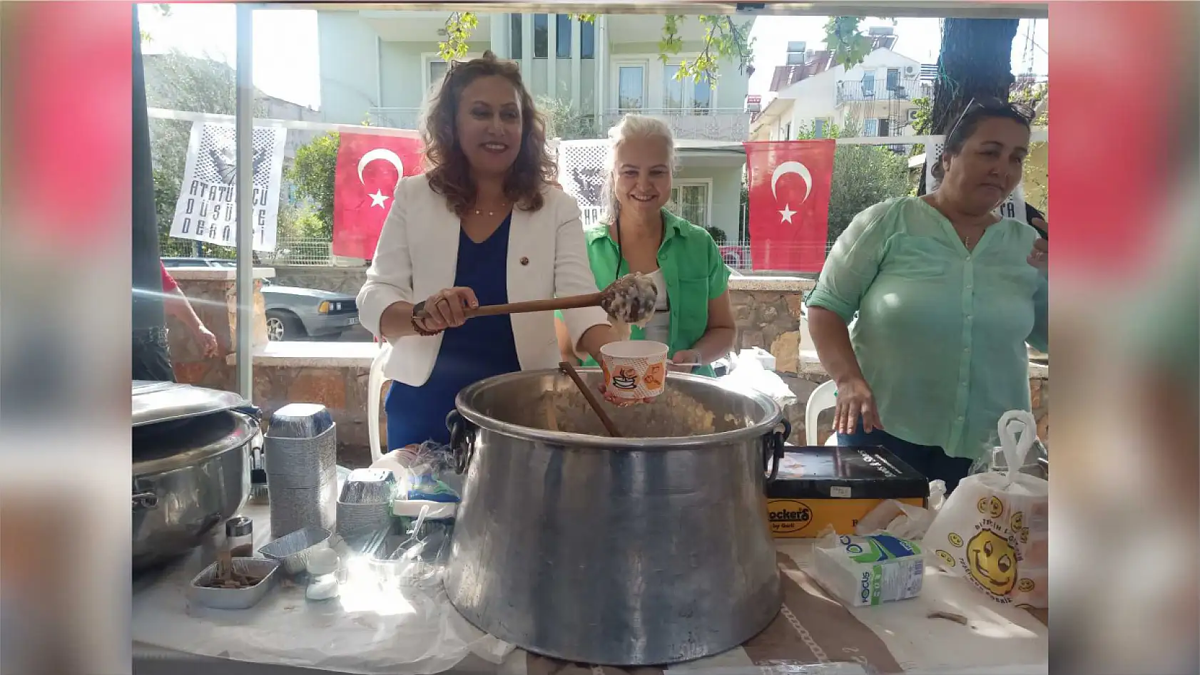 ADD Fethiye Şubesi'nden Eğitime Büyük Destek: 'Cumhuriyetin Çocuklarına Sahip Çıkıyoruz' Kermesi Yoğun İlgi Gördü