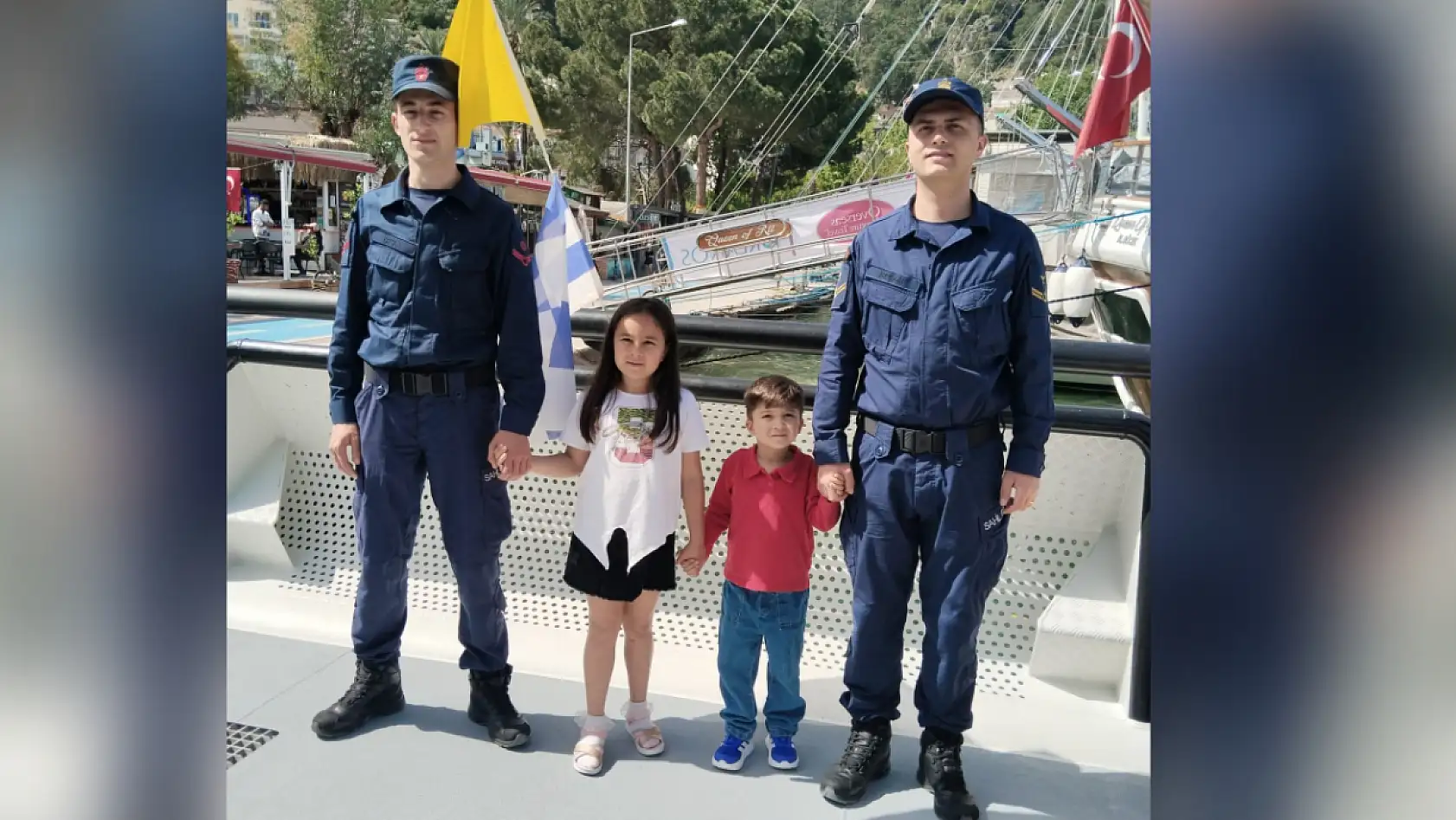Sahil Güvenlik Botu TCSG-911, Fethiye'de 23 Nisan'da Kapılarını Çocuklara Açtı