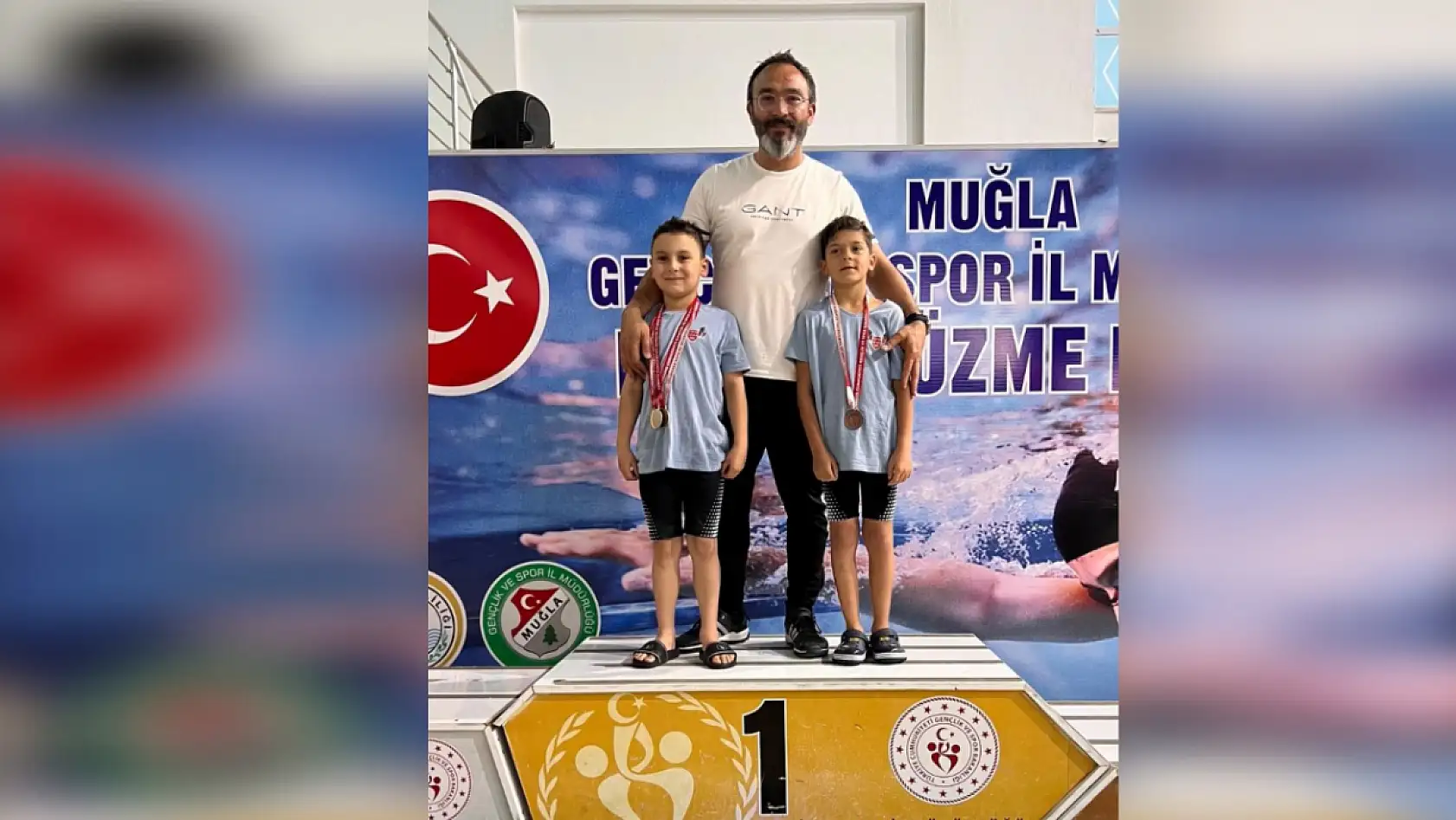 Fethiyeli Yüzme Sporcuları Muğla'da Derece Yaptı
