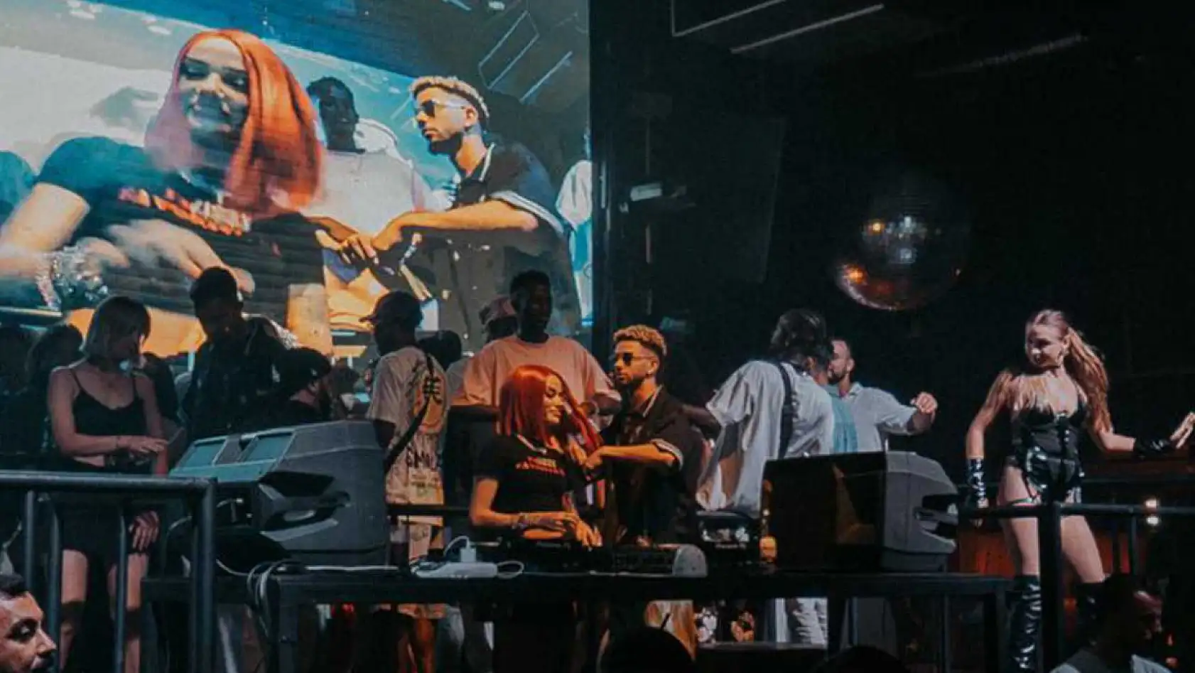 Skyfall Arena'da RNB & Afrobeats Rüzgârı