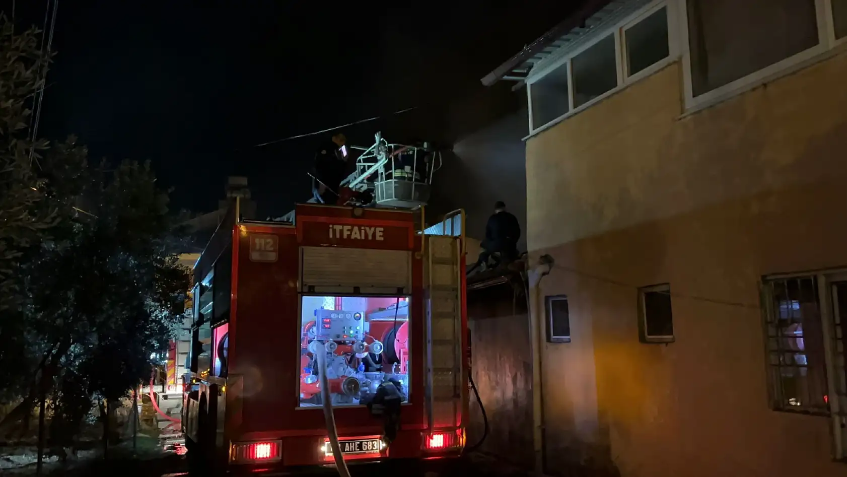 Fethiye Çatalarık'ta Ev Alev Alev Yandı