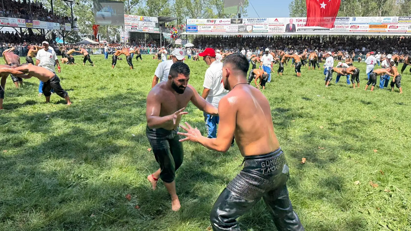 Ahmet Aras: 'Ata sporumuz güreşi geleceğe taşımak zorundayız'