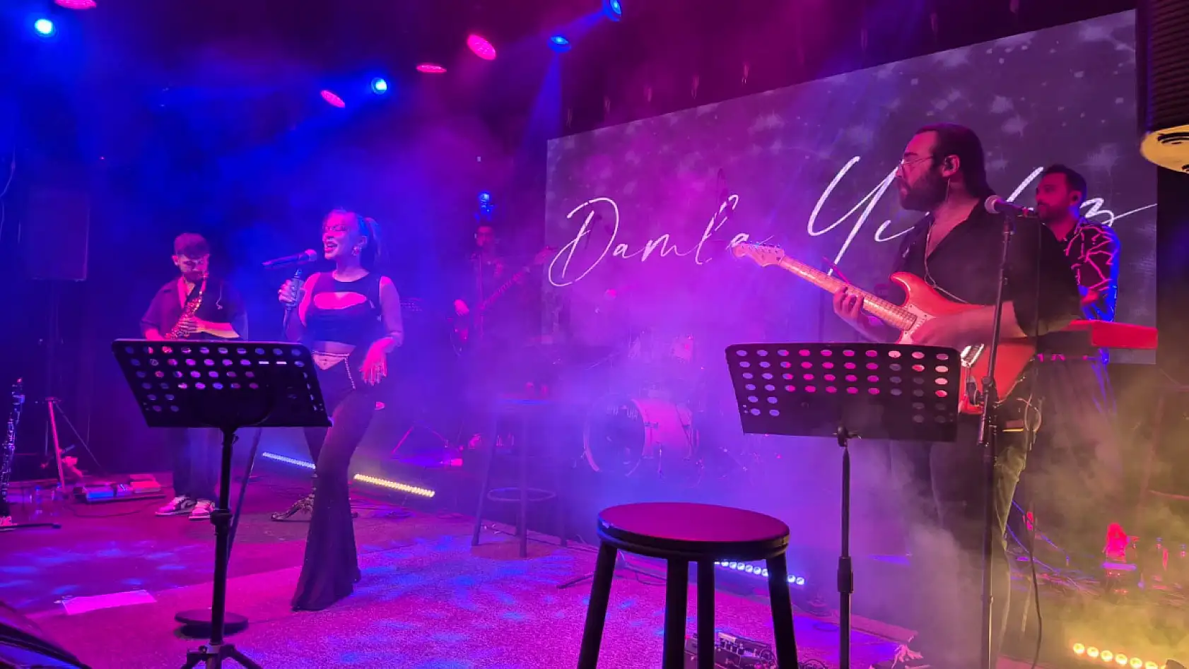 Barbunn Fethiye'de Damla Yıldız Konseri Büyük İlgi Gördü