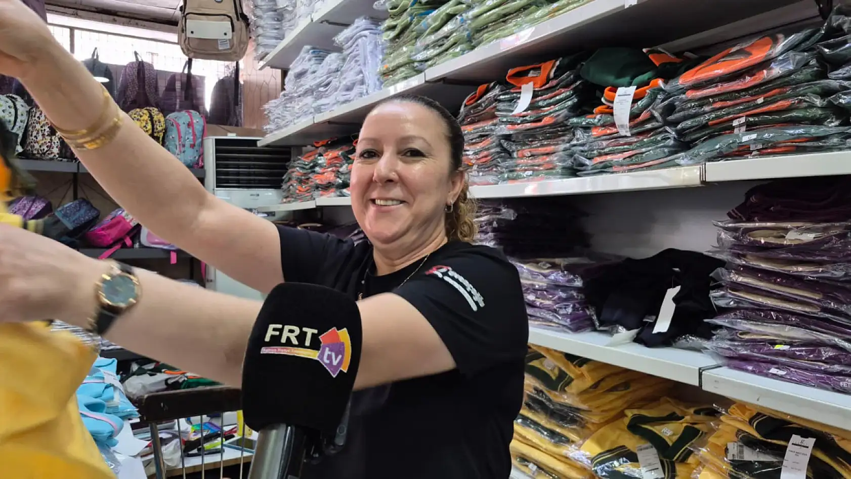 Fethiye'de Okul Alışverişi Yoğunluğu: Veliler ve Öğrenciler Hazırlık Peşinde