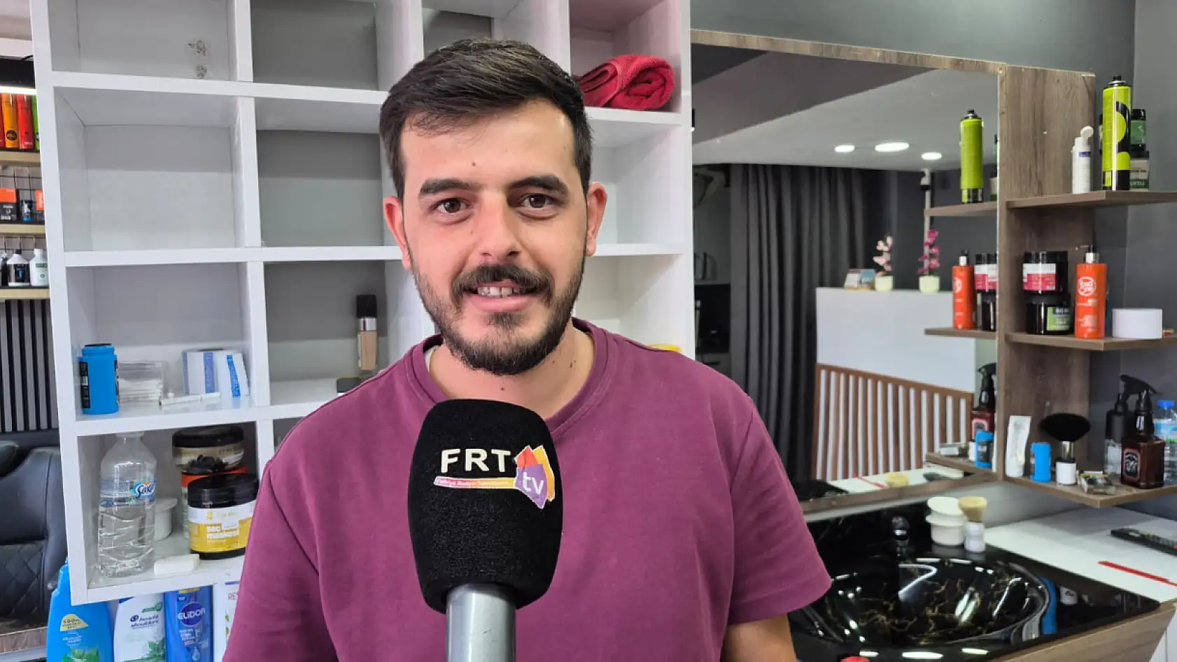 Fethiye'de Pazar günü berber ve kuaförler okul mesaisi yaptı