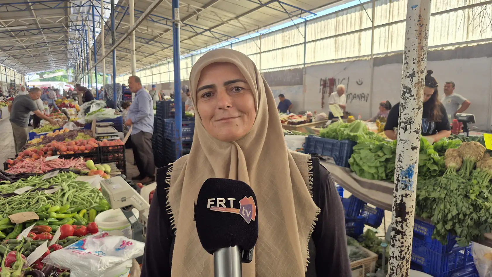 Fethiye Cuma Pazarı'nda üreticiler girdilerdeki maliyet artışına dikkat çekti