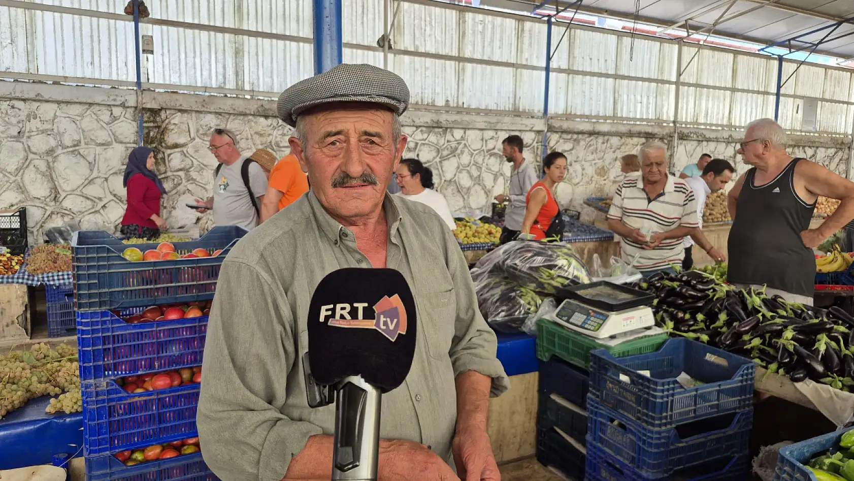 Fethiye'de Kışlık Hazırlıklar Salı Pazarını Renklendirdi