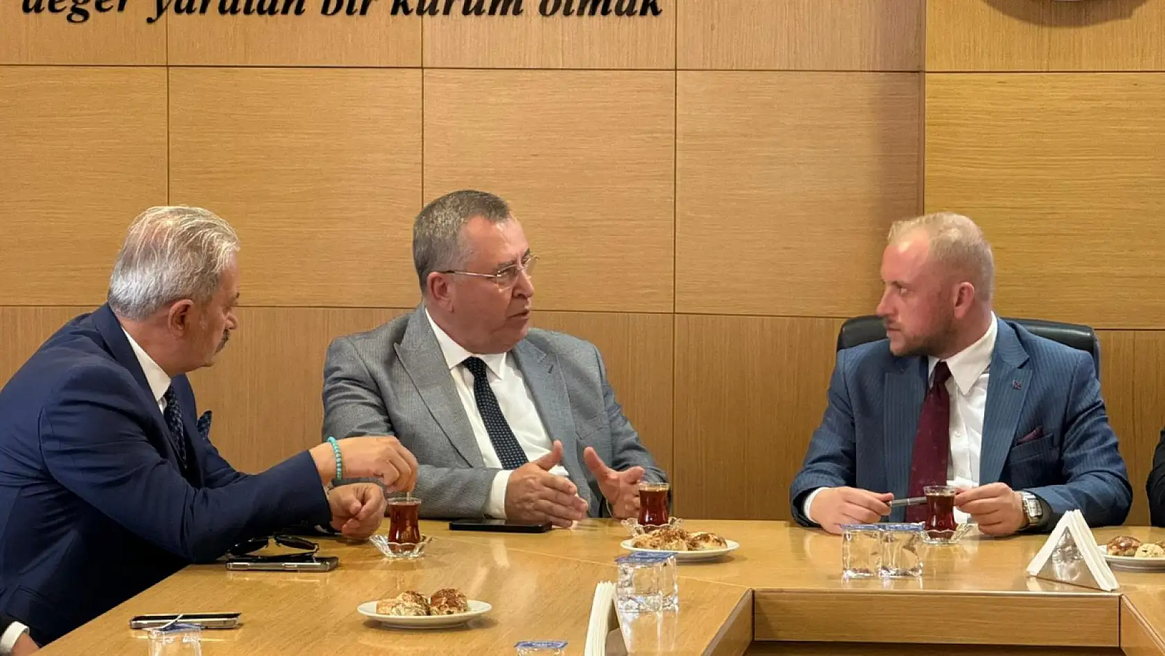 MHP İl Başkanı Demirel, Fethiye Ticaret ve Sanayi Odası'na Ziyaret