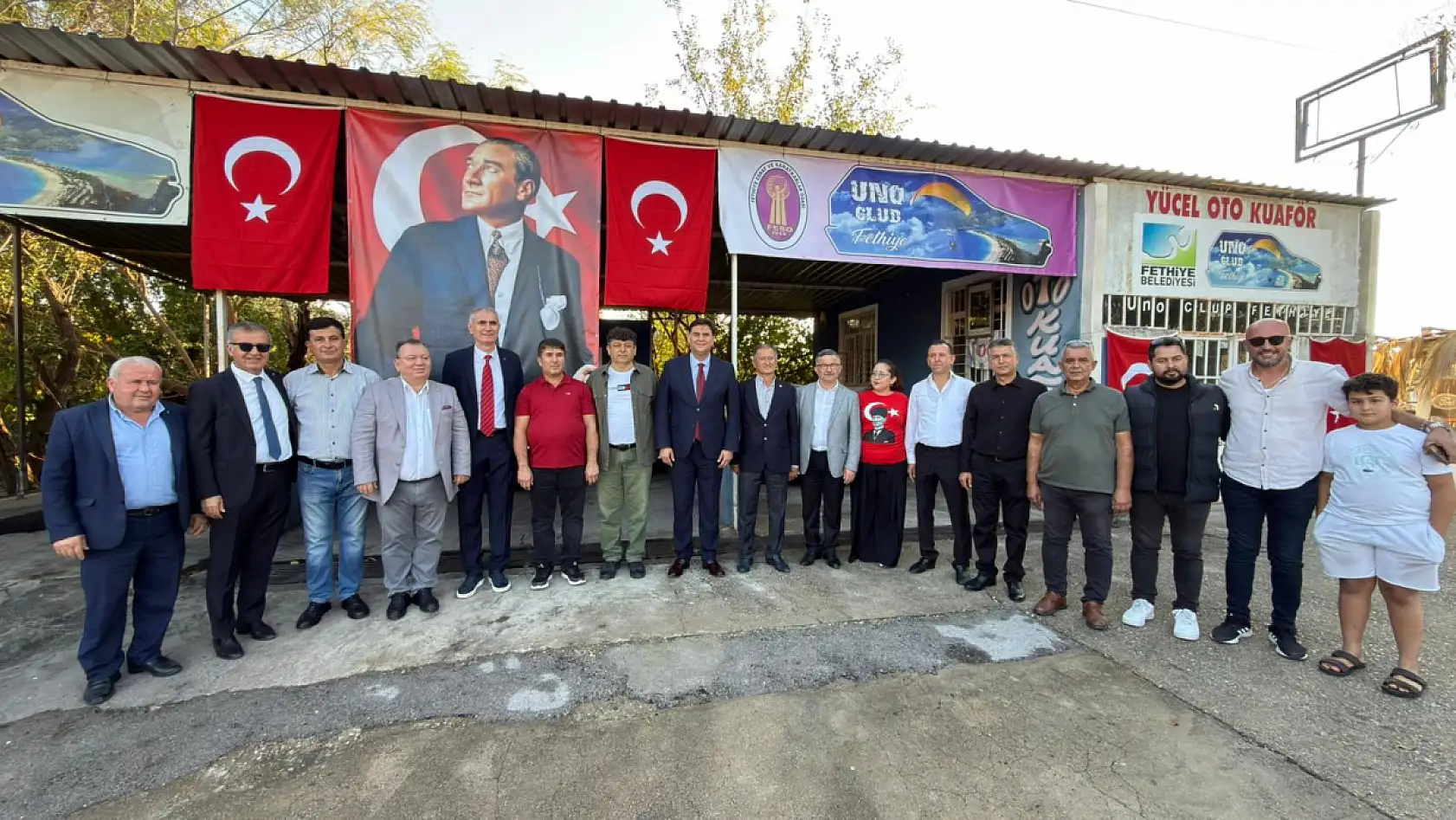Cumhuriyet Coşkusu Fethiye yollarında: Uno Club'tan gururlandıran konvoy