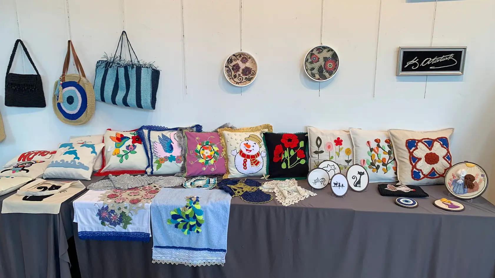 Fethiye'de El Emeği Ürünleri Sergisi İlgi Görüyor