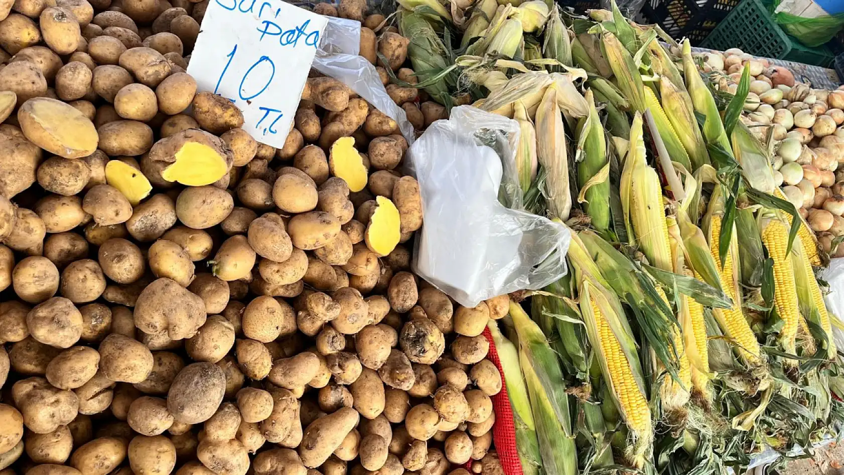 Fethiye Salı Pazarı'nda fiyatlar uygun mu? Esnaflar açıklamalarda bulundu