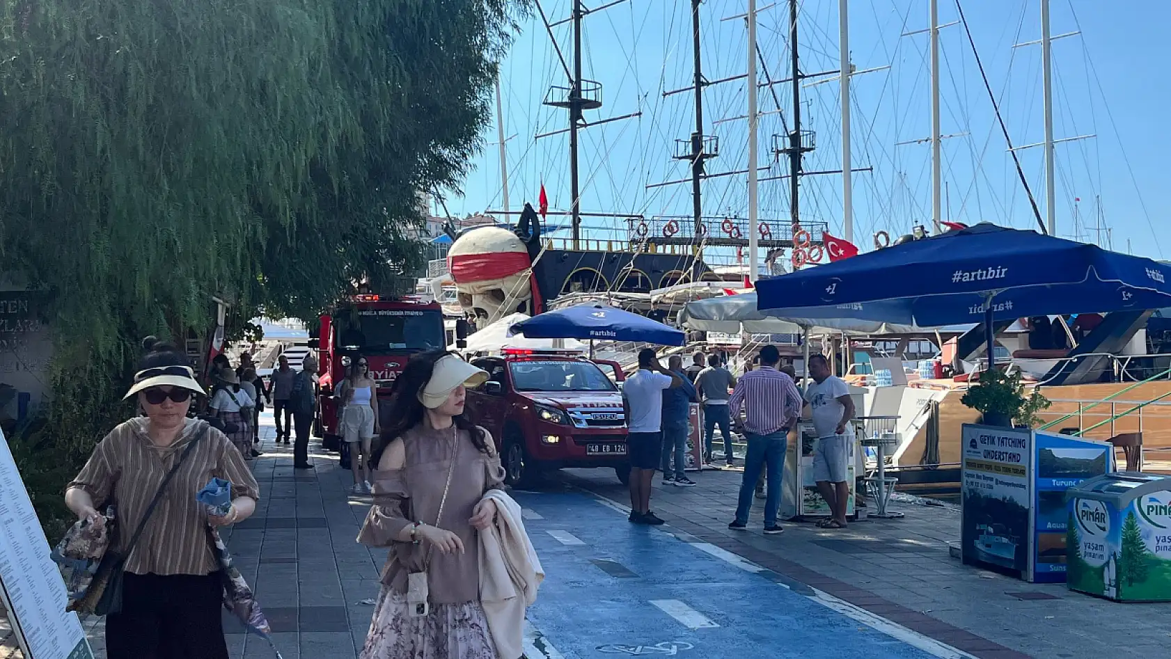 Fethiye'de Teknede Ufak Çaplı Yangın Meydana Geldi