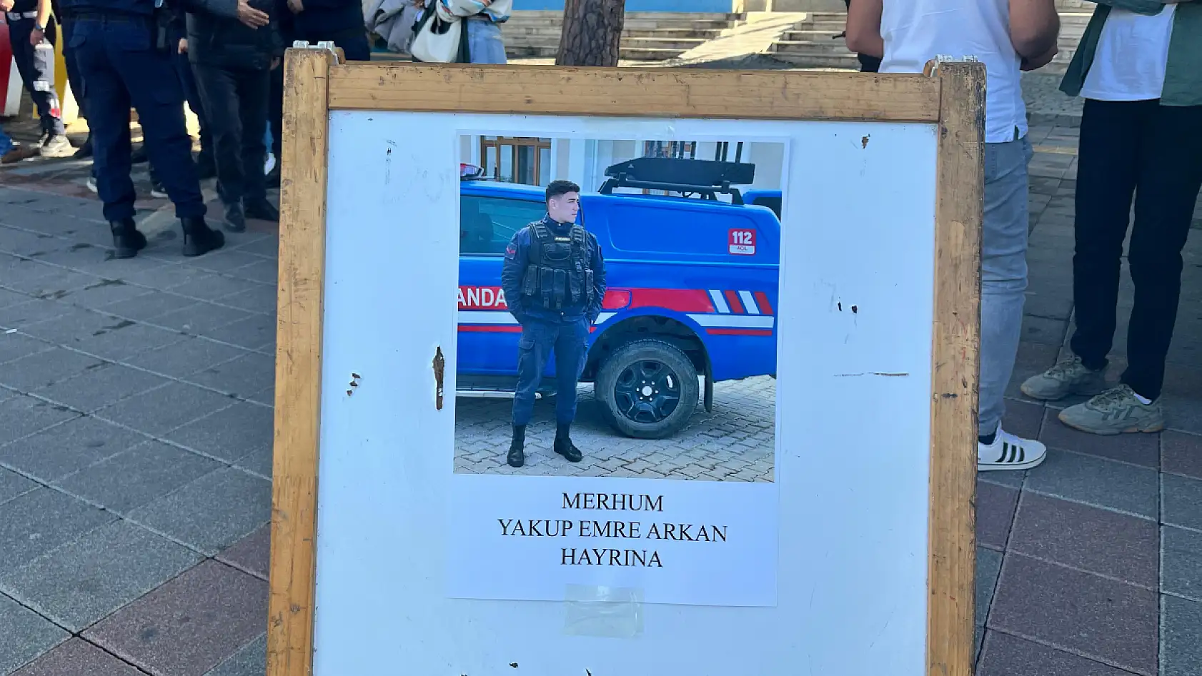 Hayatını Kaybeden Jandarma Personeli İçin Lokma Döküldü, Vatandaşlar Dua Etti