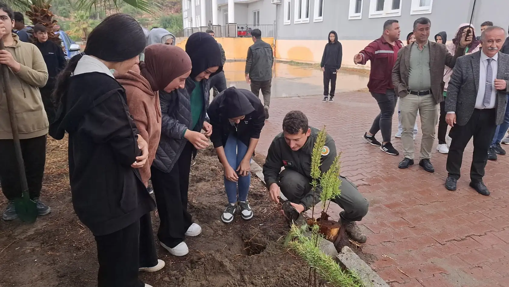 Seydikemer'de Fidanlar Geleceğe Nefes Oldu