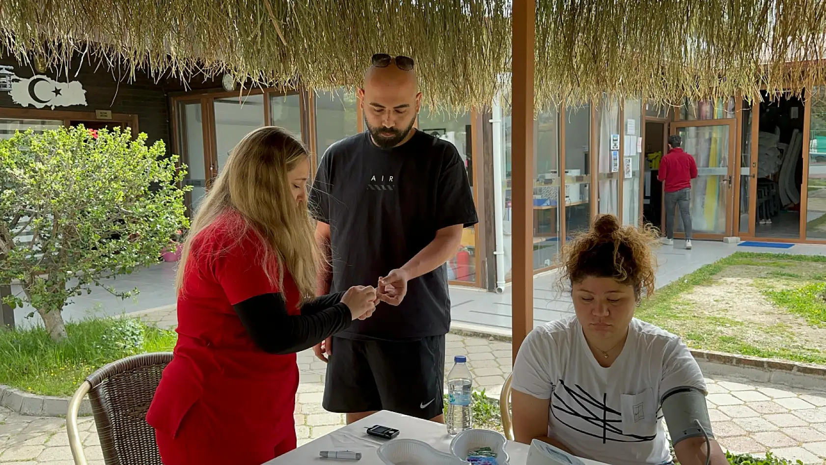 Fethiye Belediyesi'nden kan şekeri tansiyon ölçümü sağlık taraması