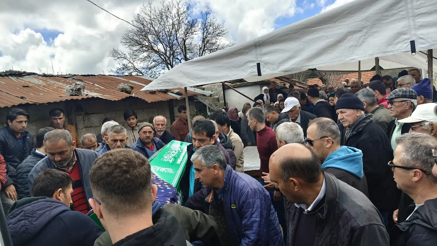 Fethiye'de Cemile Uzuh son yolculuğuna uğurlandı