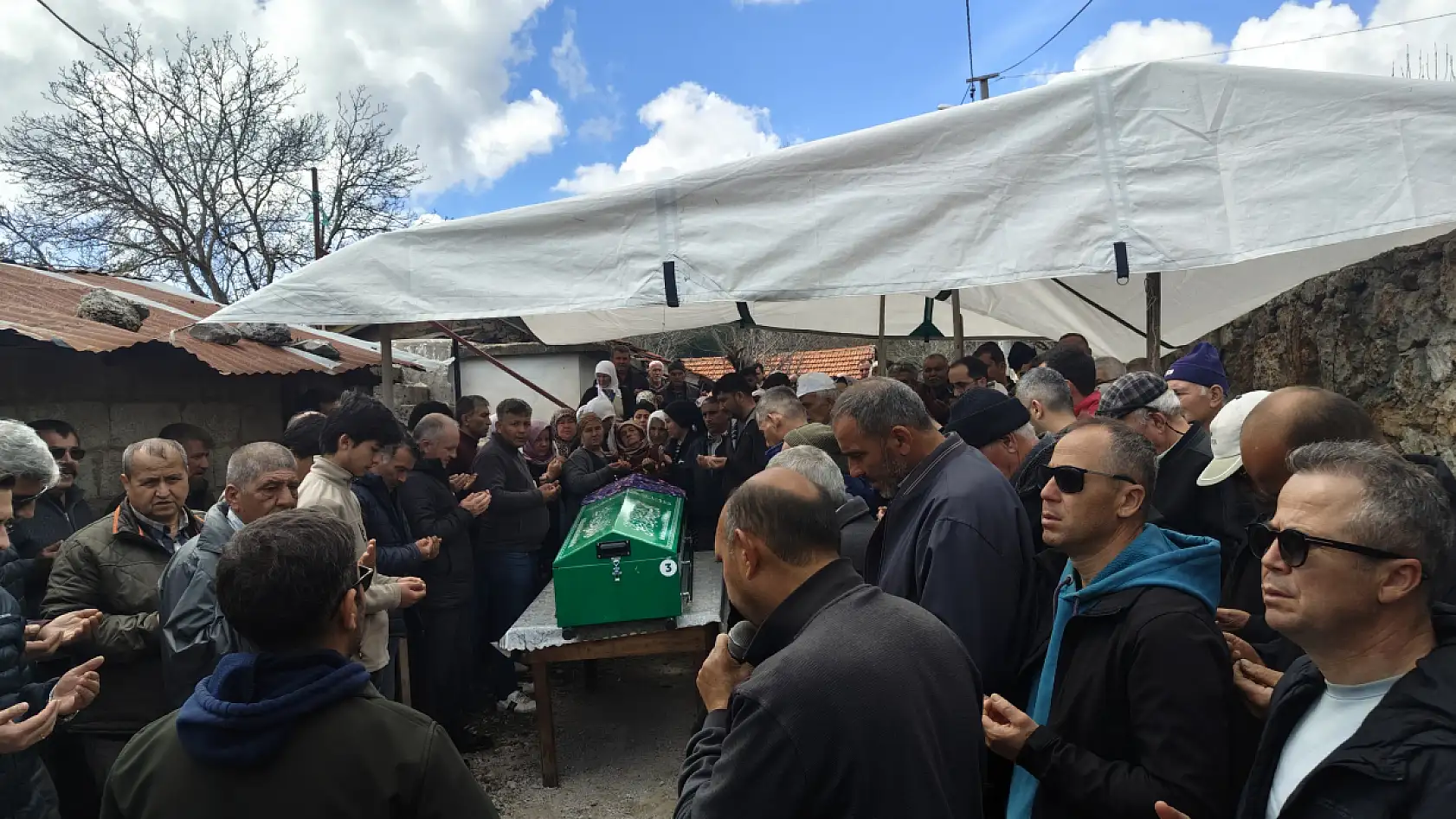 Fethiye'de Cemile Uzuh son yolculuğuna uğurlandı