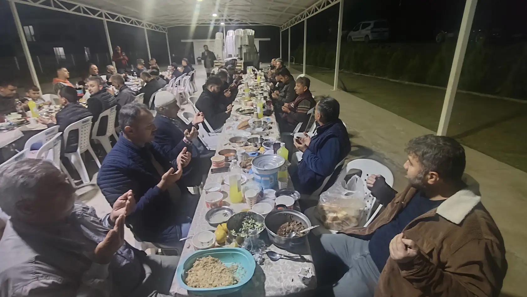Fethiye Pazaryeri Mahallesi Karapınar Mevkiinde geleneksel iftar programı