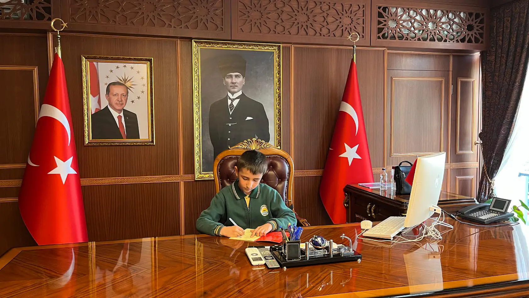 Fethiye Yunus Nadi İlkokulu öğrencileri Fethiye Kaymakamı oldular