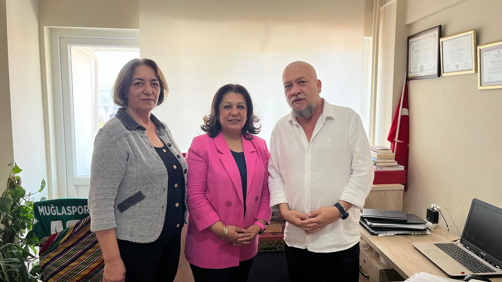 Köktener, Gazeteci Erdan'ın vefatı dolayısıyla taziye ziyaretinde bulundu