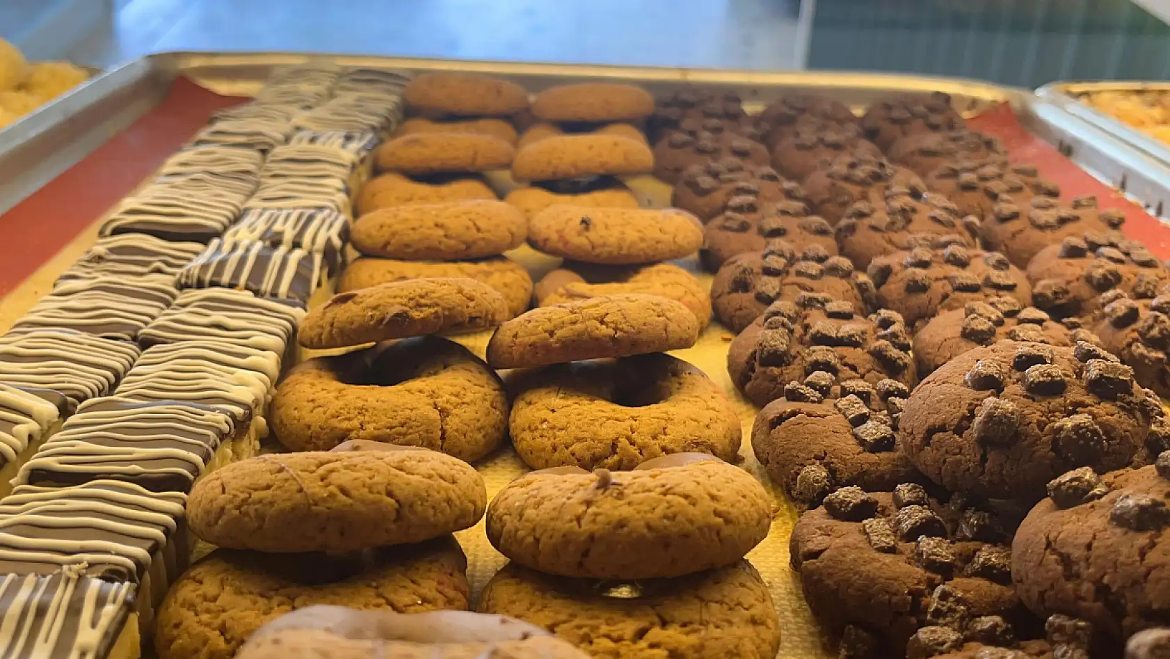 Fethiye'de Mercan Pastanesi'nde Kaliteli Ürünler Müşteriyle Buluşuyor