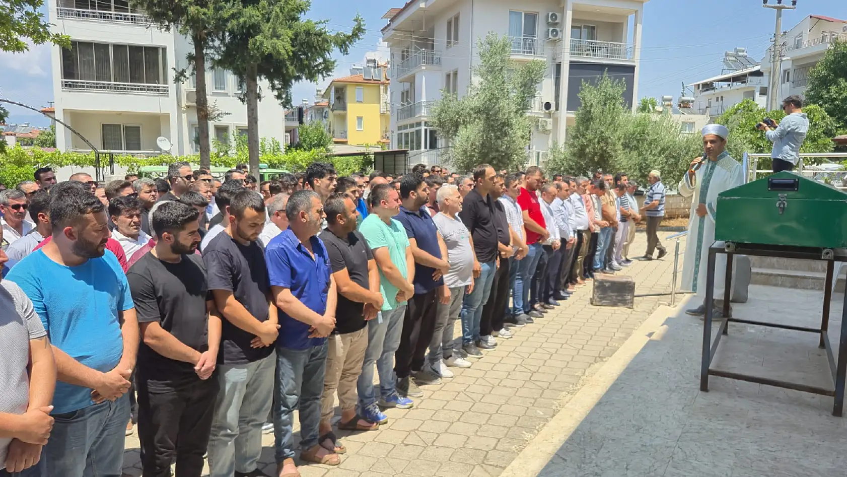 Saklıkent Kanyonu'nda Hayatını Kaybeden 3 Yaşındaki Yamaç, Son Yolculuğuna Uğurlandı