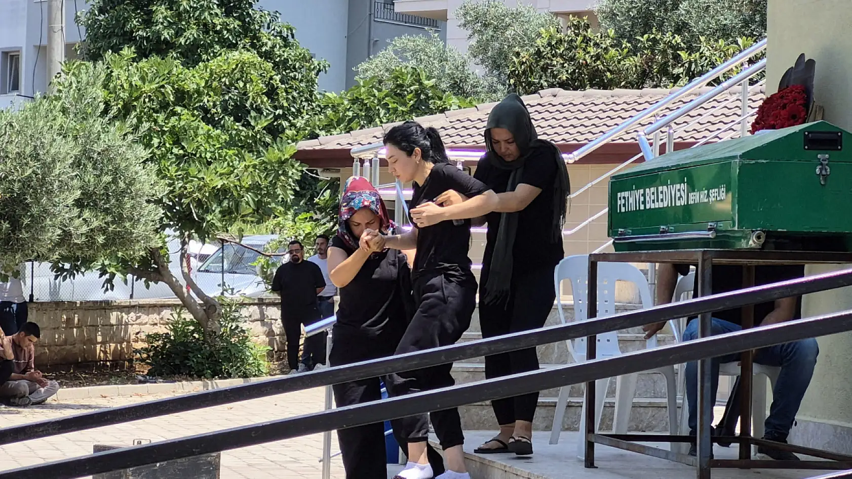 Saklıkent Kanyonu'nda Hayatını Kaybeden 3 Yaşındaki Yamaç, Son Yolculuğuna Uğurlandı