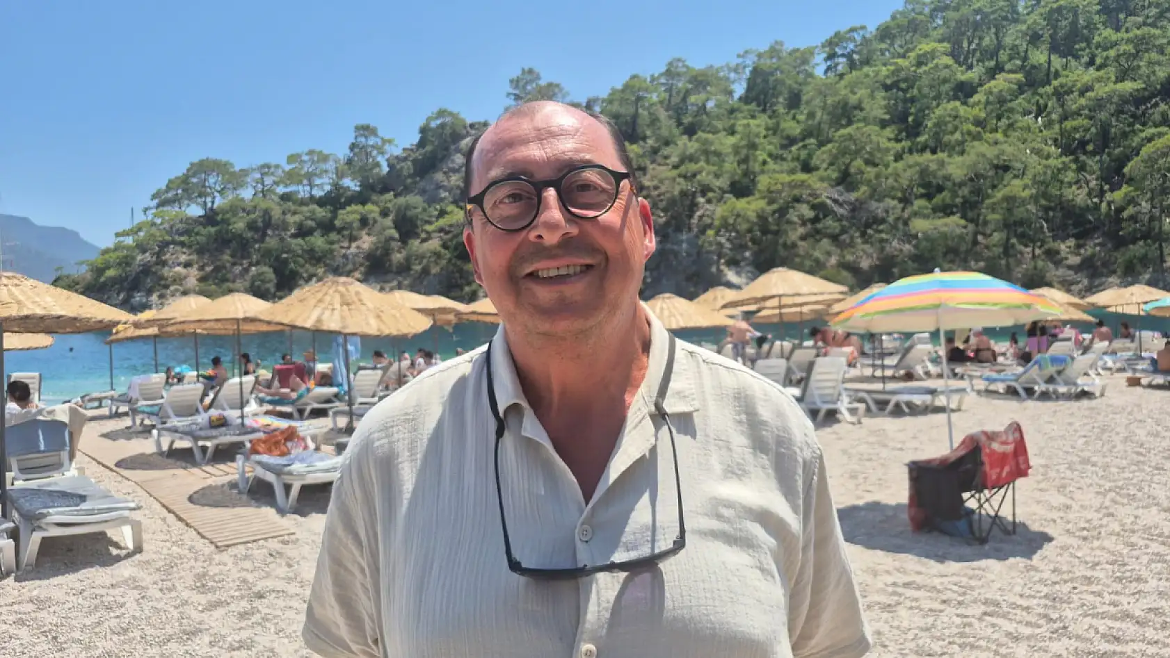 Fethiye'nin Mavi Bayraklı Plajı Kumburnu, Tatilcilerin Gözdesi