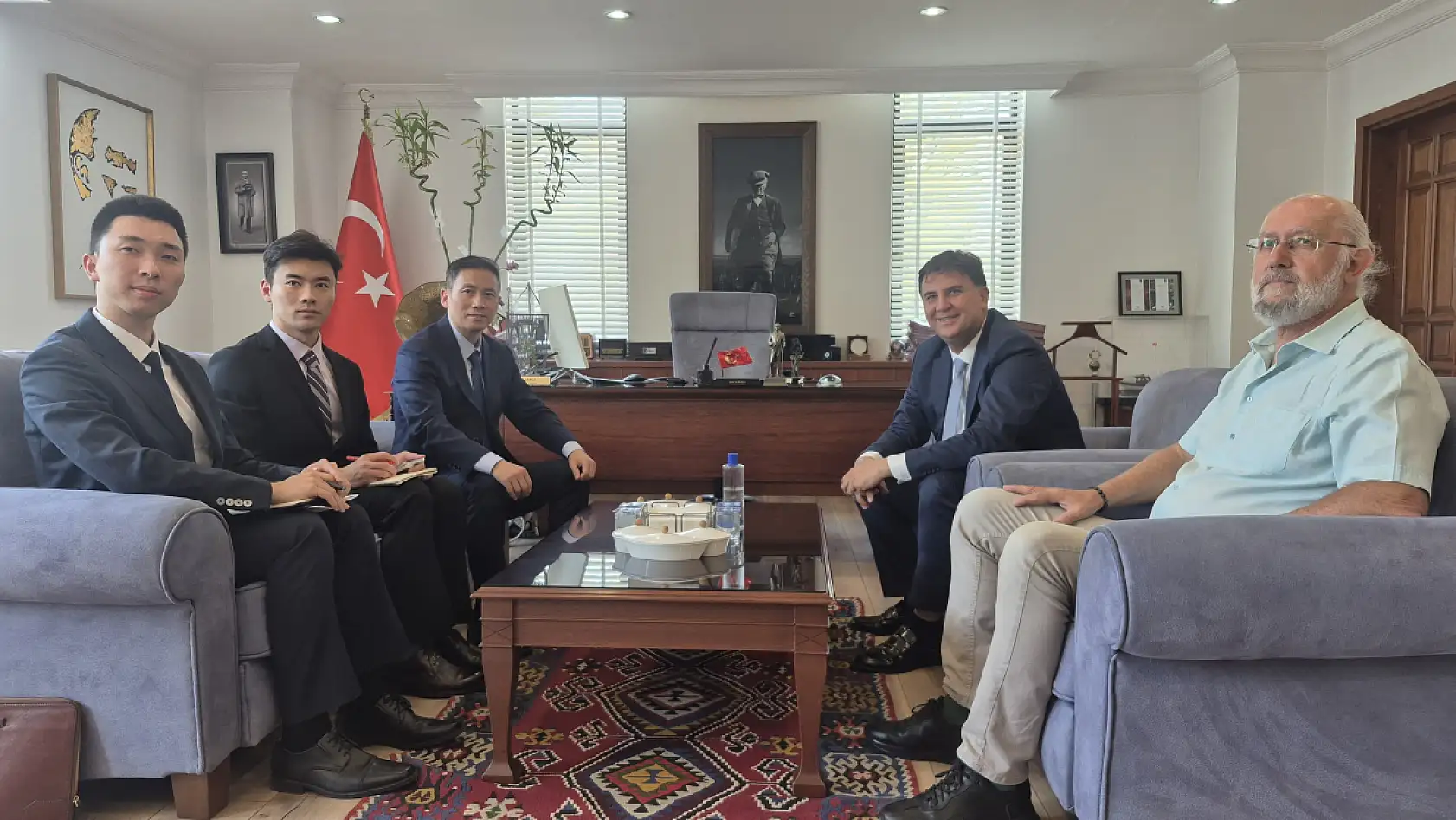 Çinli Diplomatlardan Fethiye Belediye Başkanı Alim Karaca'ya Ziyaret