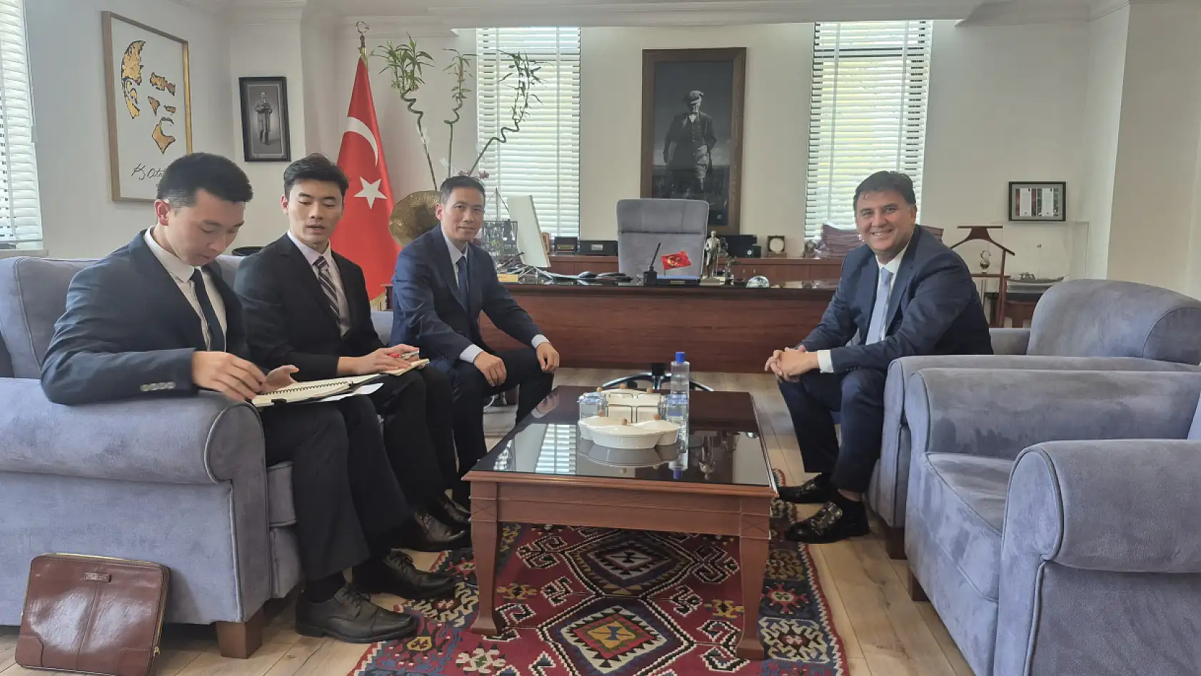 Çinli Diplomatlardan Fethiye Belediye Başkanı Alim Karaca'ya Ziyaret