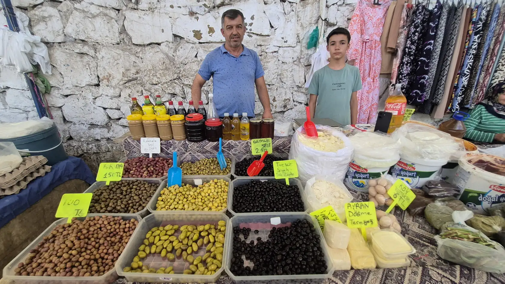 Fethiye Cuma Pazarı'nda durgunluk hâkim, 'Turizm çok zayıf'