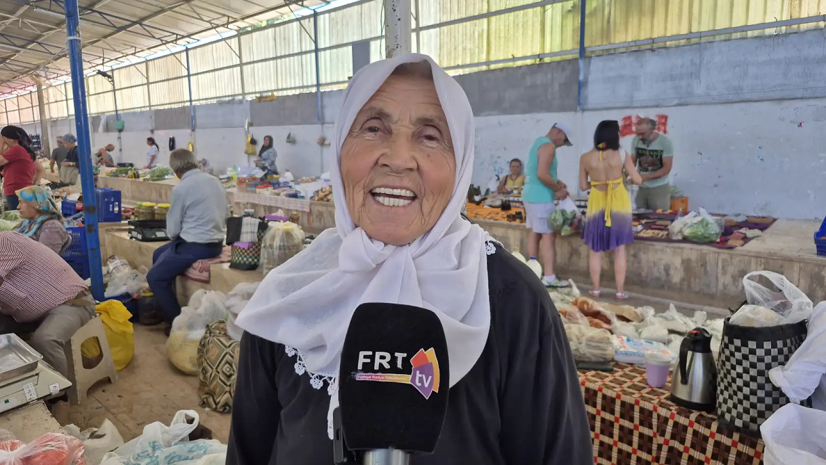 Fethiye Cuma Pazarı'nda durgunluk hâkim, 'Turizm çok zayıf'