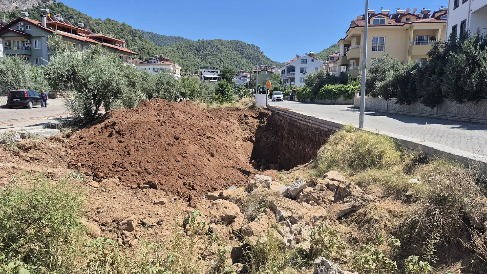 Fethiye'de dere ıslah çalışması esnafı olumsuz etkiledi, 'Ürünlerim toz toprak oldu'
