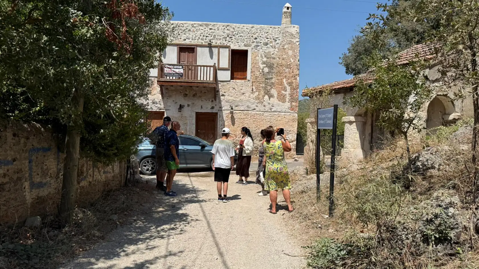 Kırklarelili turistler Fethiye ve Kayaköy'den memnun: 'Doğa ve tarih büyülüyor'