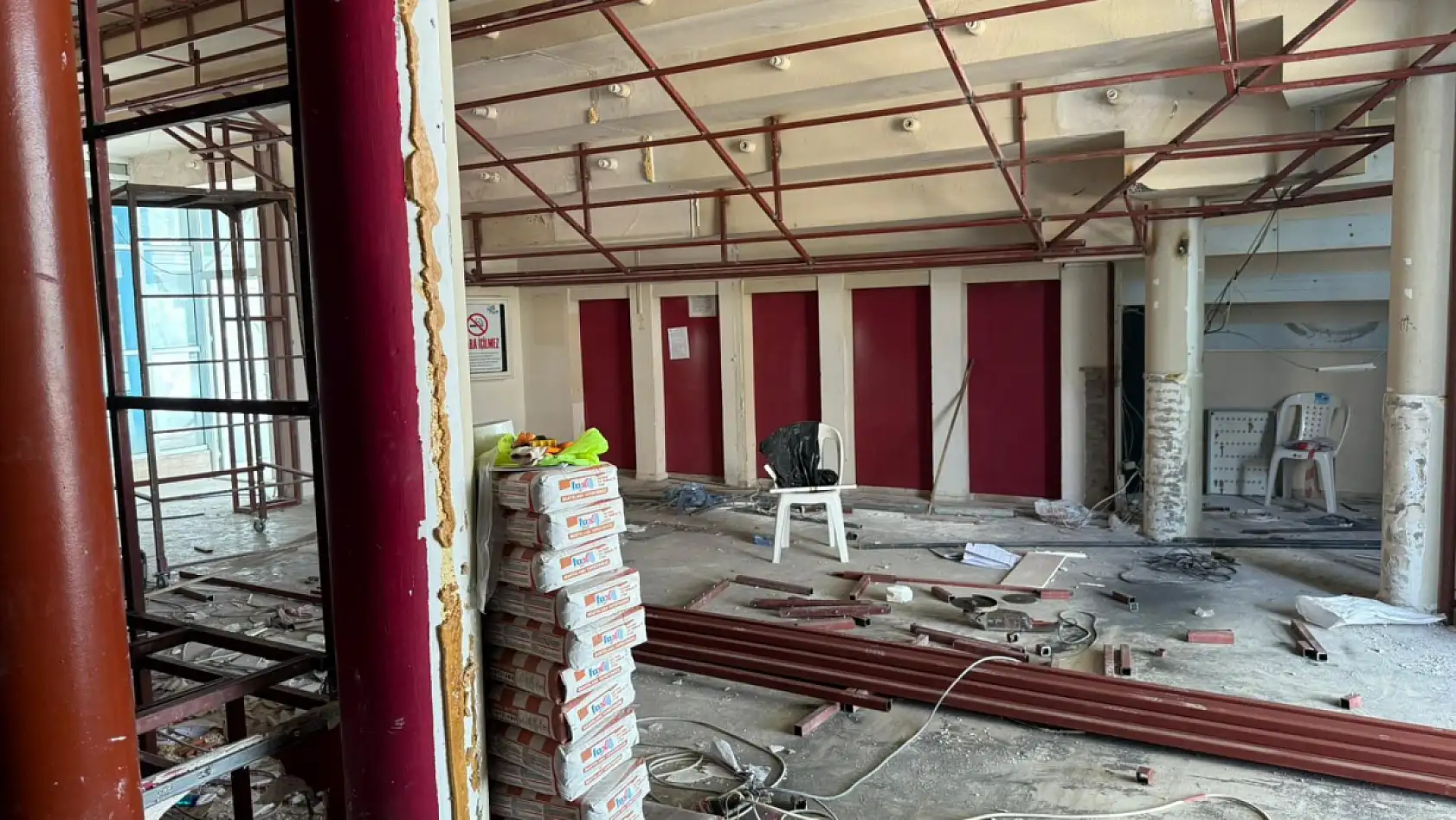 Fethiye Belediyesi Özer Olgun Kültür Merkezi'nde yenileme çalışmaları