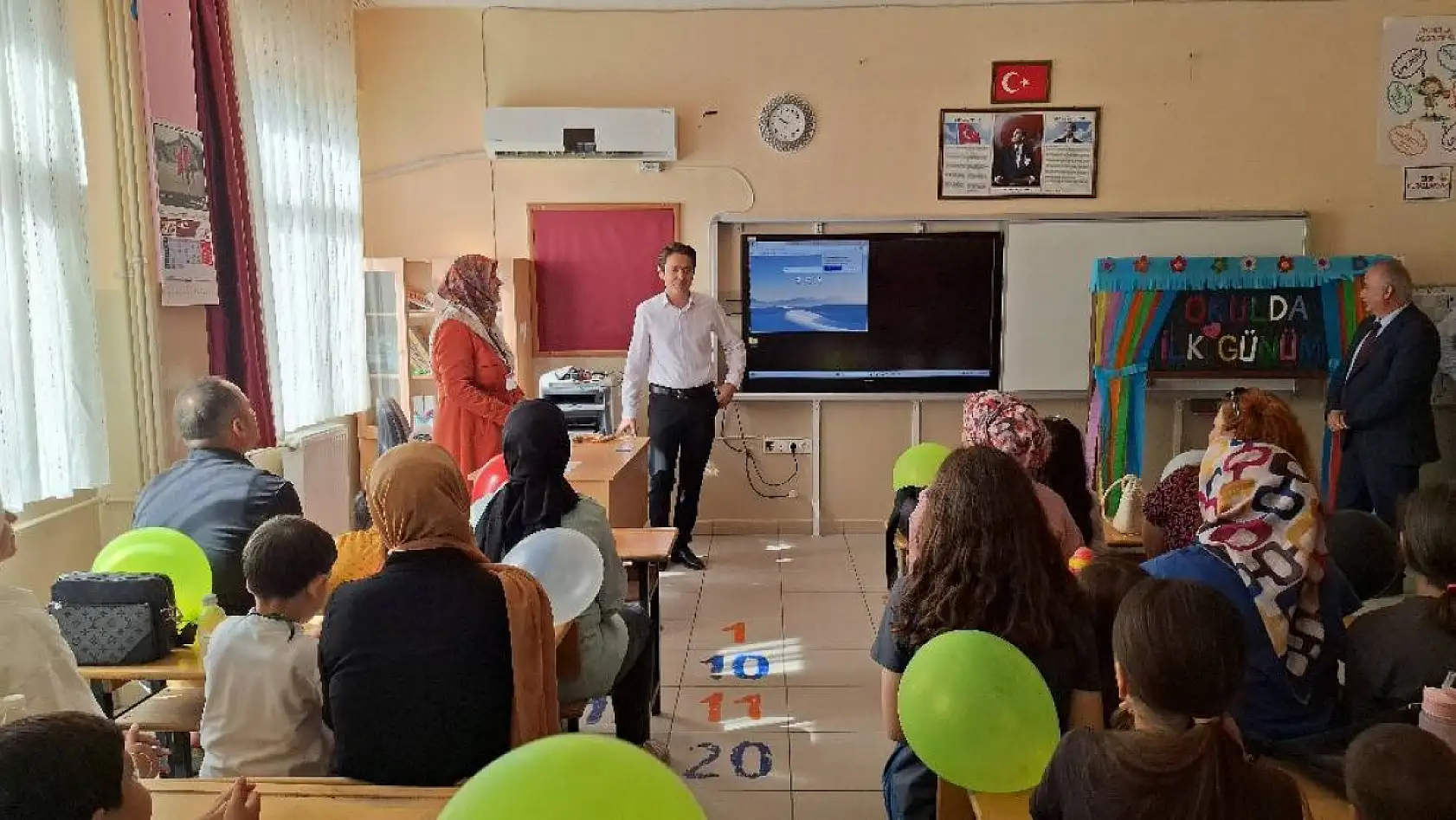 Seydikemer Kaymakamı Dilekli'den yeni eğitim yılı ziyareti