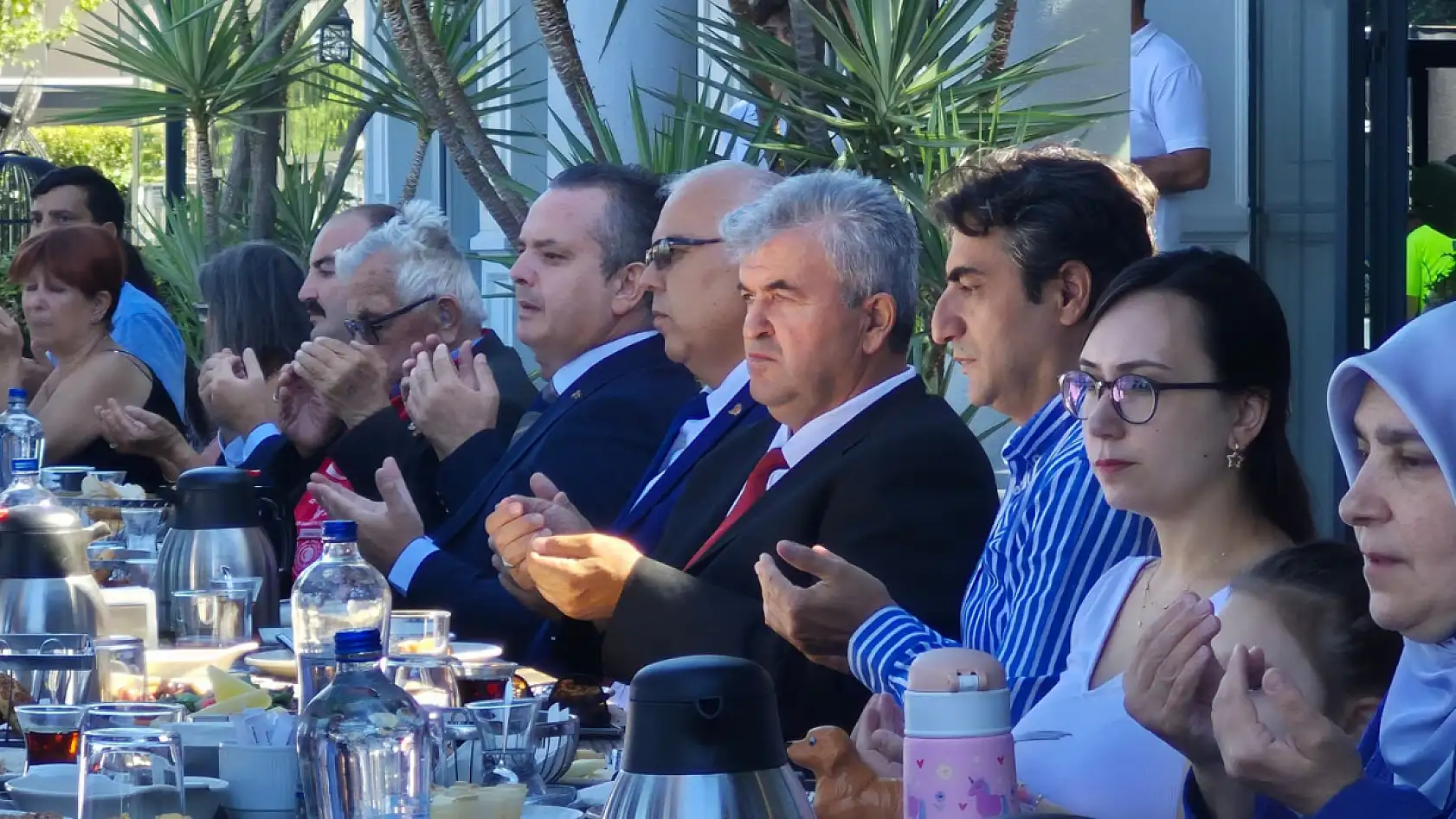 Fethiye'de Gazi Ve Şehit Ailelerine Kahvaltı Etkinliği