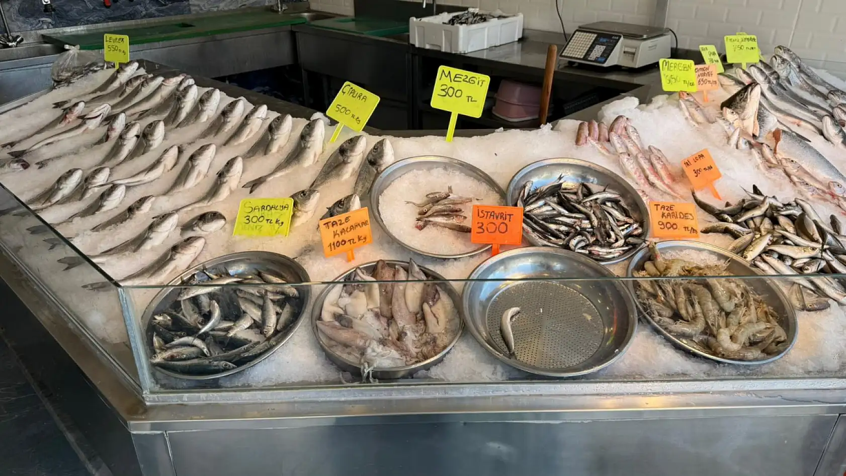 Fethiye'de Doğan Seafood Balık Market'te kış kampanyası başladı