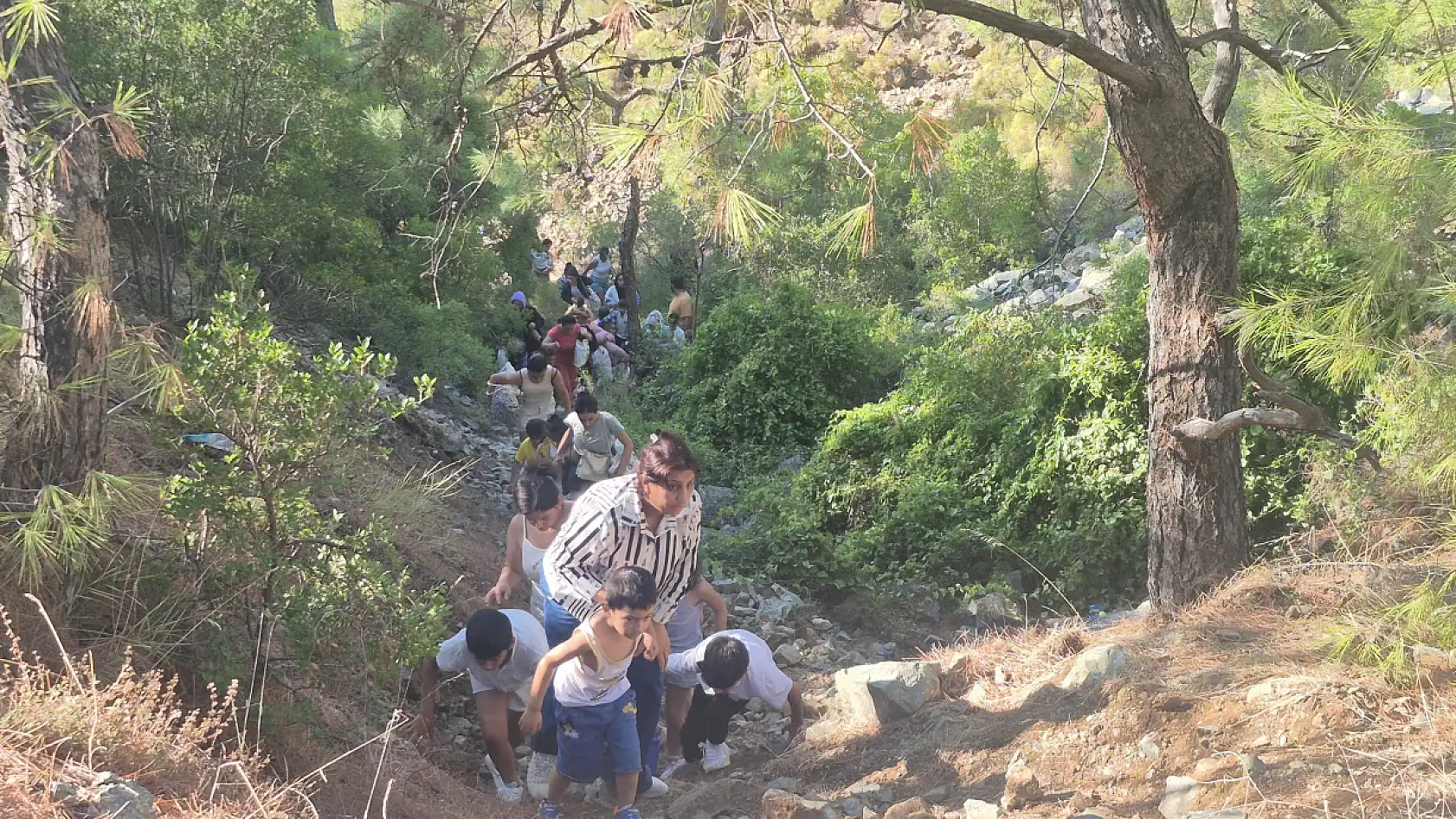 Fethiye'de Yunanistan'a Kaçamadan Yakalandılar