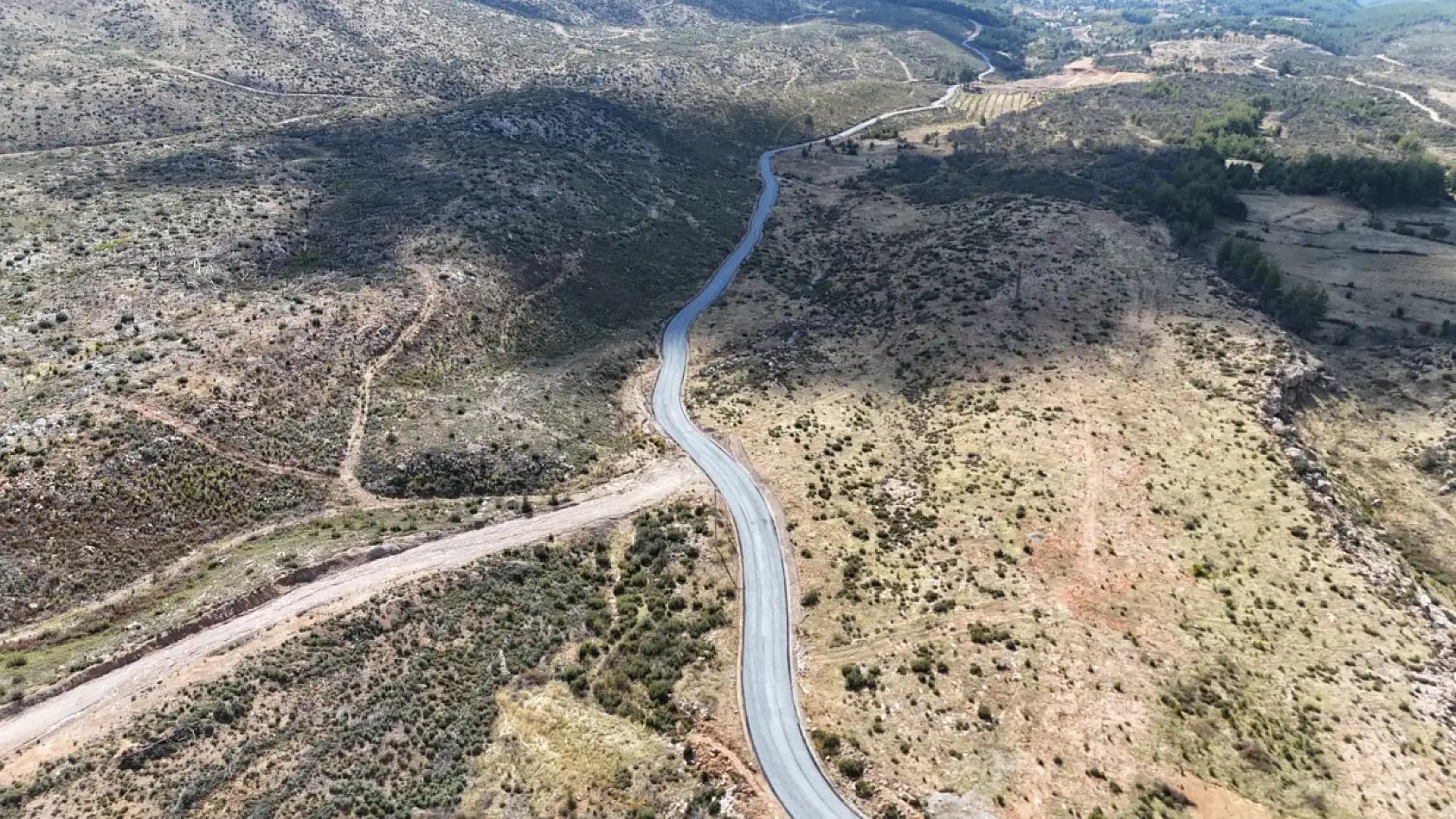 Muğla Büyükşehir Menteşe Kırsalında Ulaşım Konforunu Artırıyor