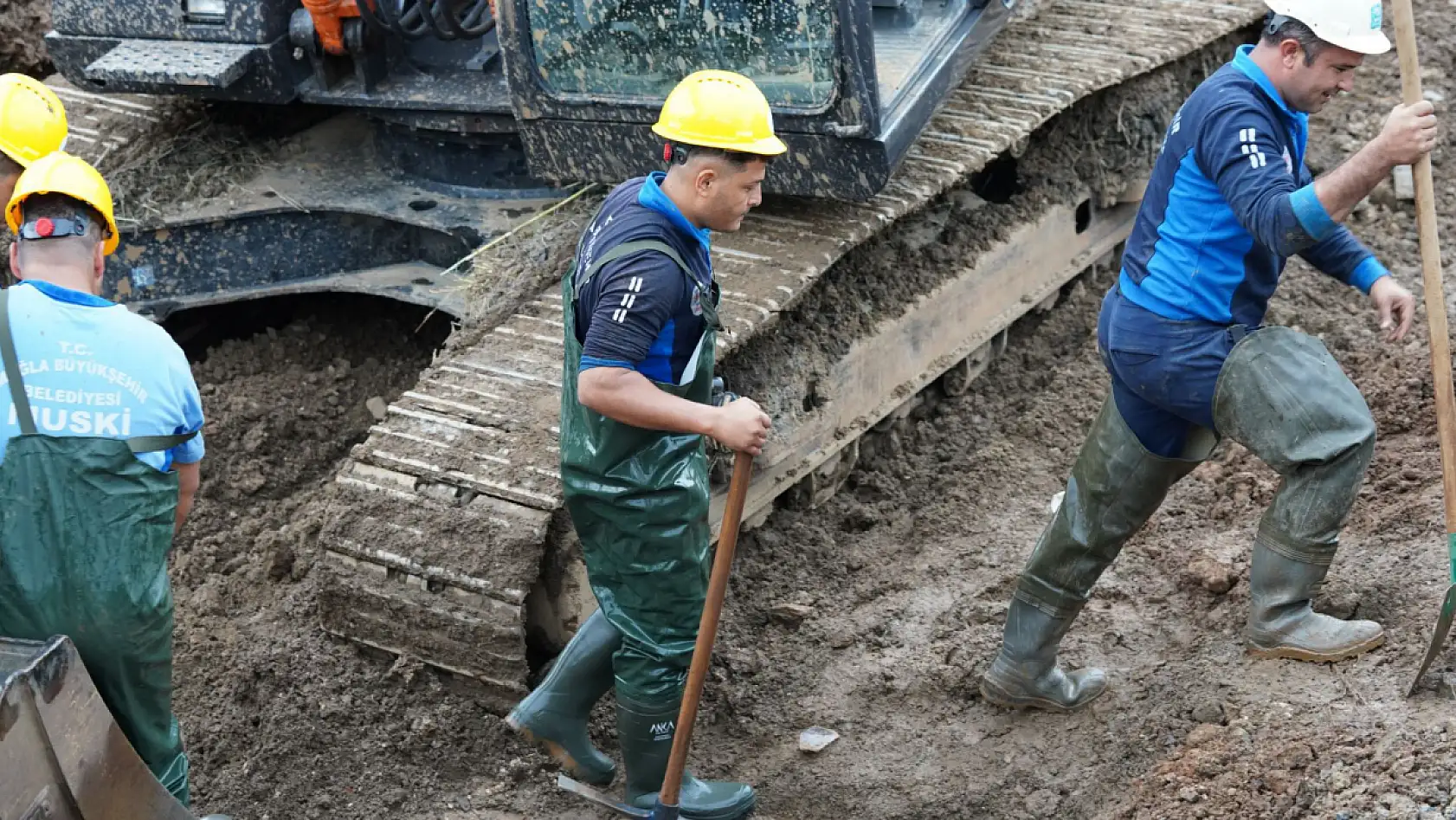 MUSKİ Fethiye'de 16 Saatlik Zorlu Müdahaleyi Tamamladı