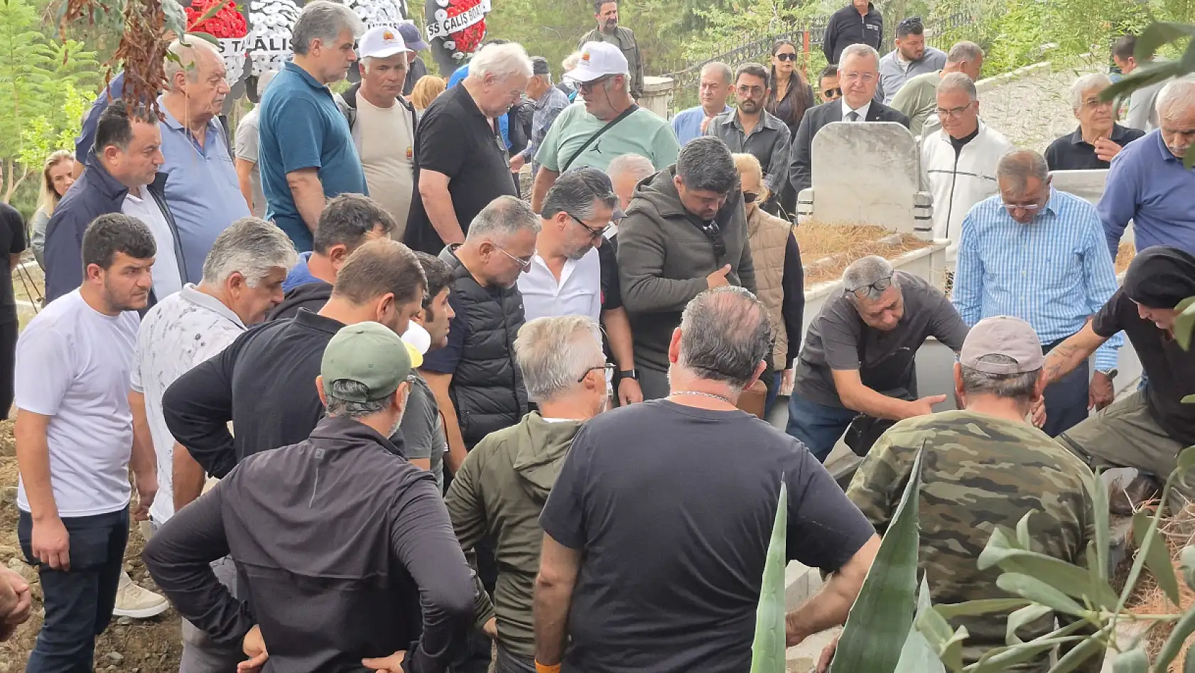 Fethiye'de Mete Ay'ın babası Hasan Ay son yolculuğuna uğurlandı