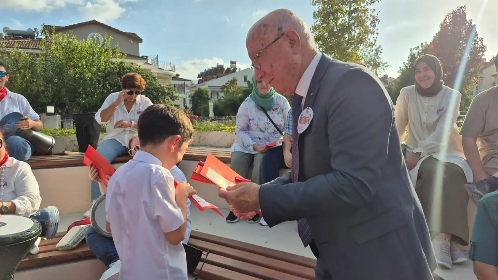 Fethiye'de Cumhuriyet'in 102. Yılı Otizm Parkı'nda Coşkuyla Kutlandı