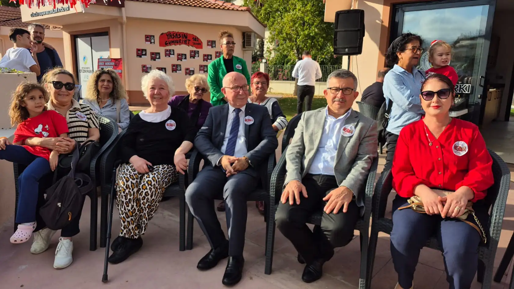 Fethiye'de Cumhuriyet'in 102. Yılı Otizm Parkı'nda Coşkuyla Kutlandı