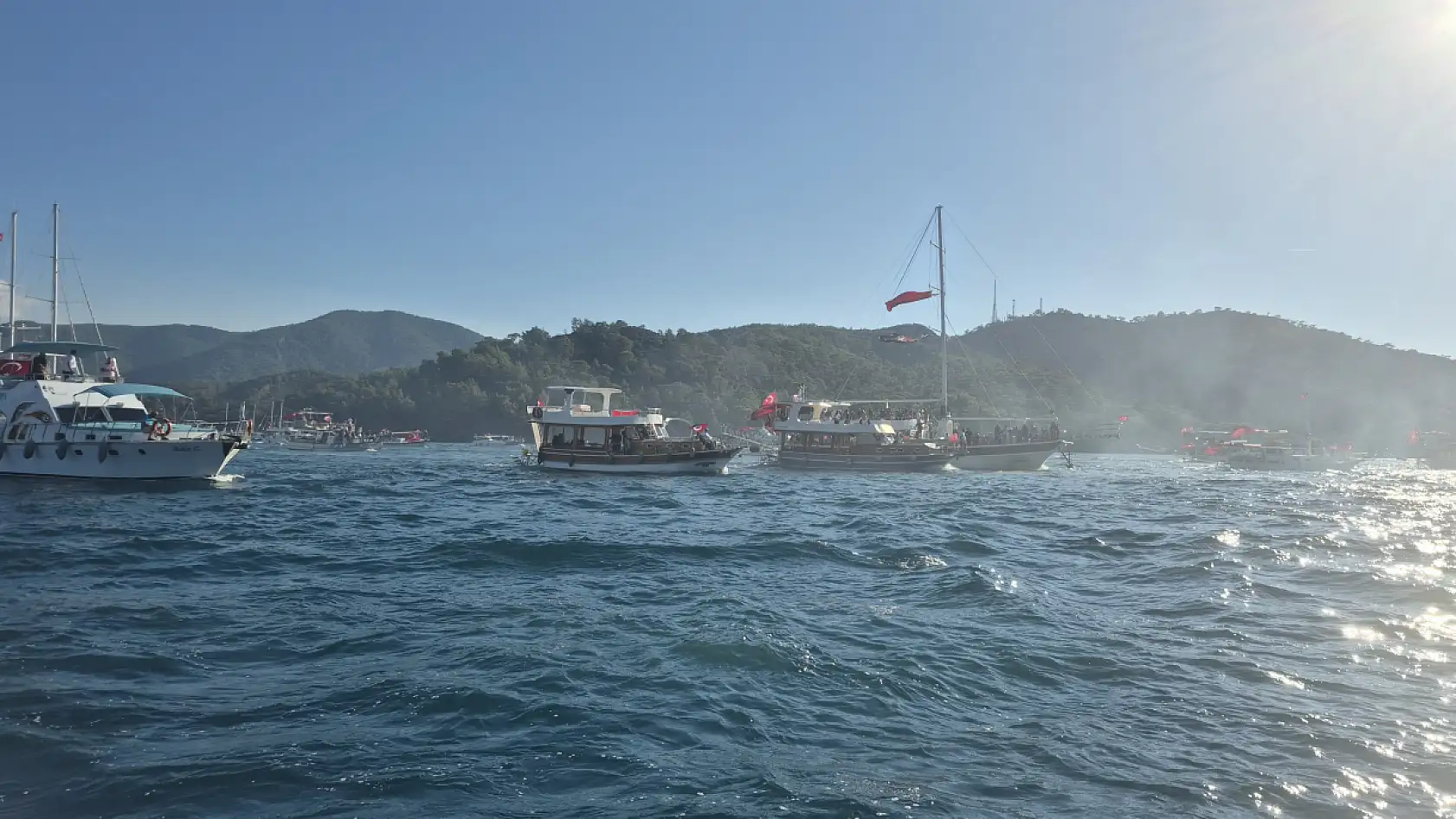 Cumhuriyet Coşkusu Fethiye Körfezi'nde dalga dalga yayıldı