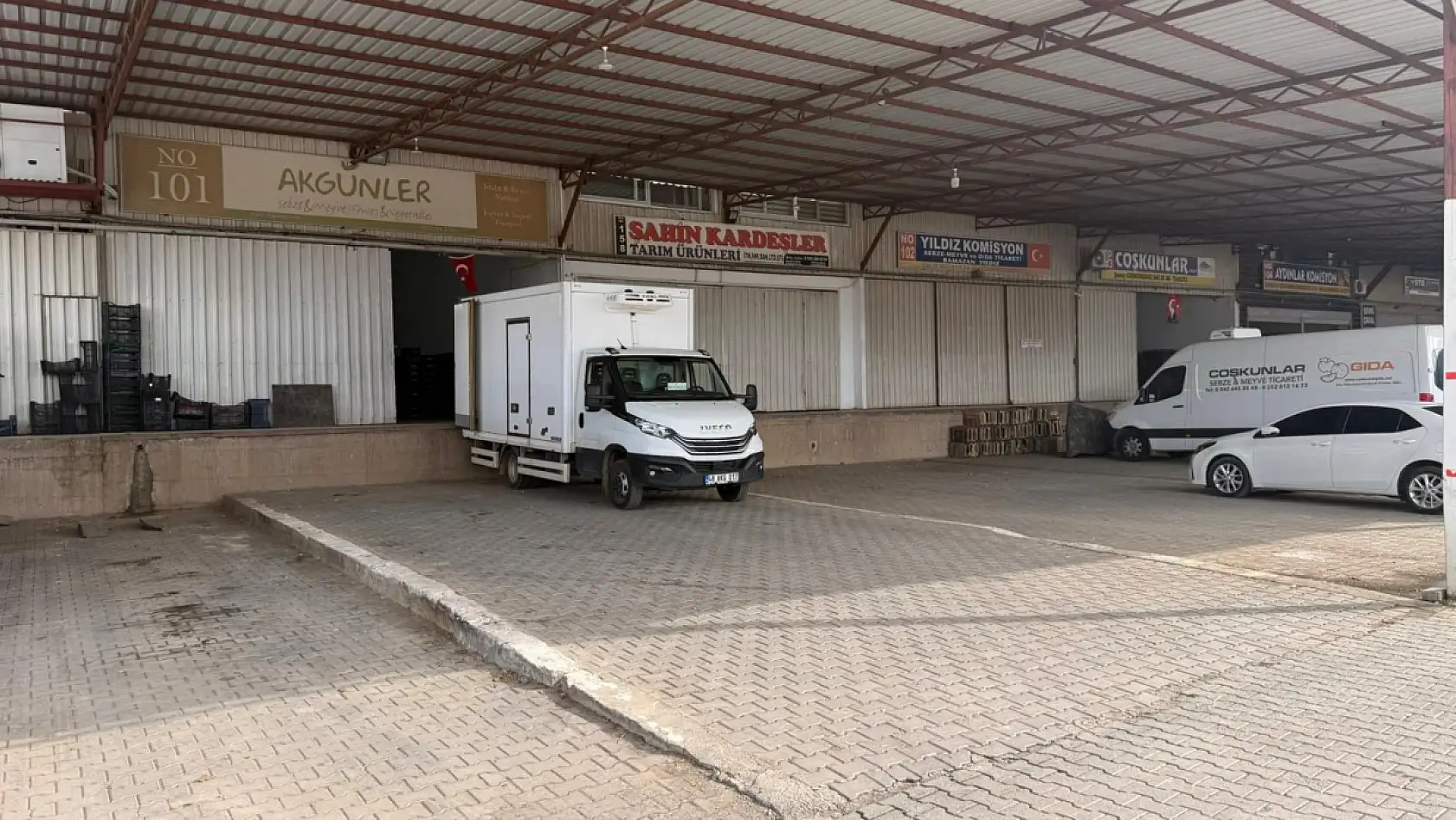 Fethiye Yaş Sebze ve Meyve Komisyoncuları Derneği Başkanı Atabey Akgün'den, Yeni Hal Yasası açıklaması