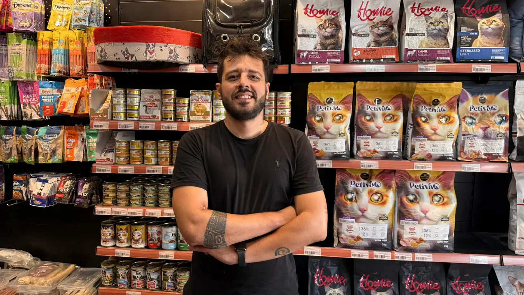 Fethiye'de Petshop sahibi uyarıyor: Sahte mama ve kalitesiz ürünlere dikkat!