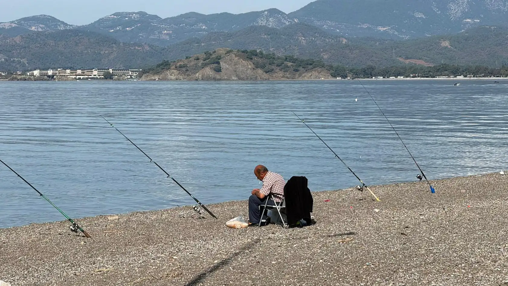 Fethiye'de Pazar Sabahı Balık Keyfi