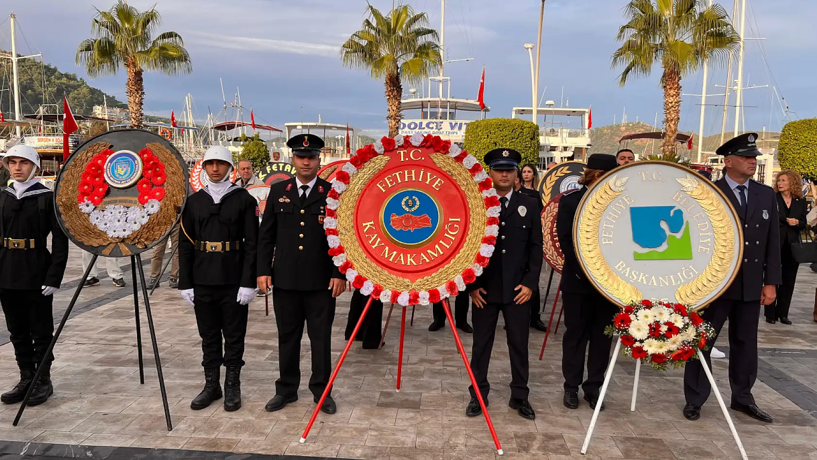 Ulu Önder Mustafa Kemal Atatürk Fethiye'de saygı ve özlemle anıldı