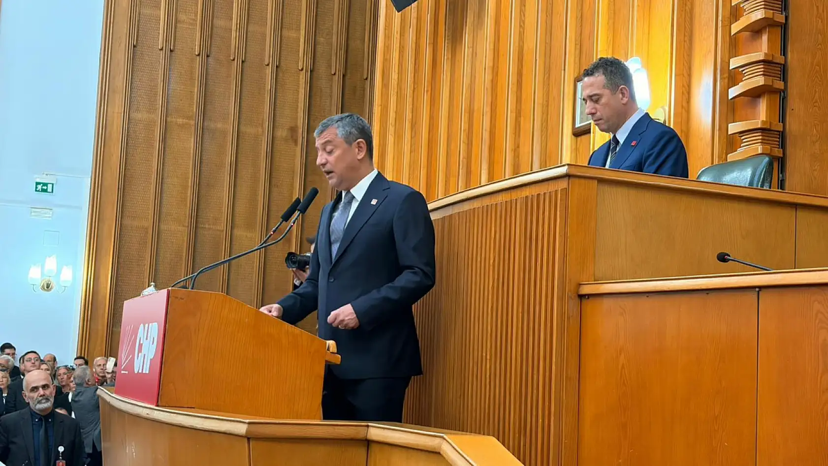 Özgür Özel: 'Sinpaş Kızılbük talanı karşısında hepimizin sorumluluğu var'